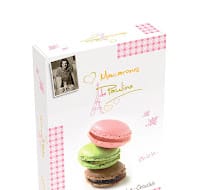 assortment of 6 macarons in gift box pistachio, chocolate and strawberry vat free