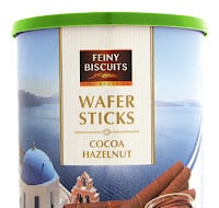 wafer rolls with cocoa hazelnut cream